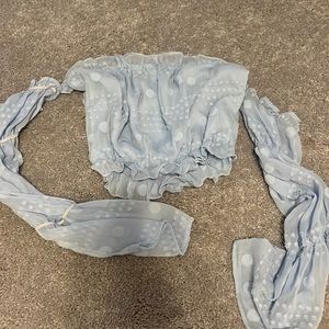 off shoulder long sleeve crop top